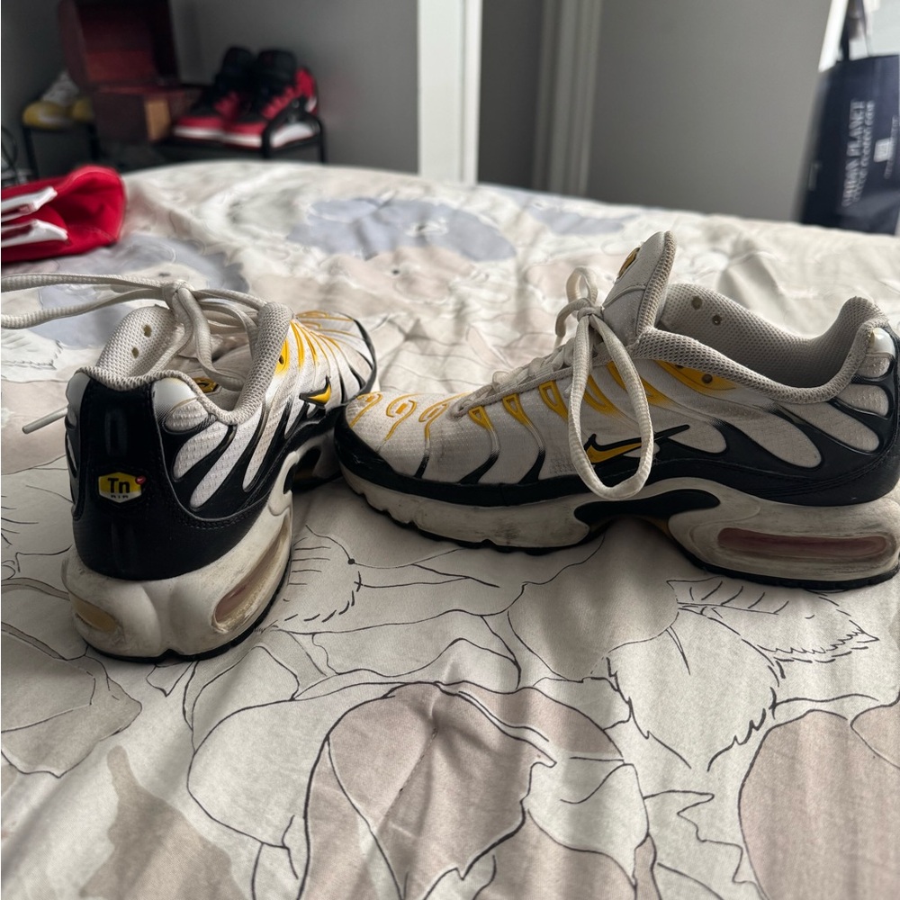 Nike Air Max Plus White and Yellow with Black Accents